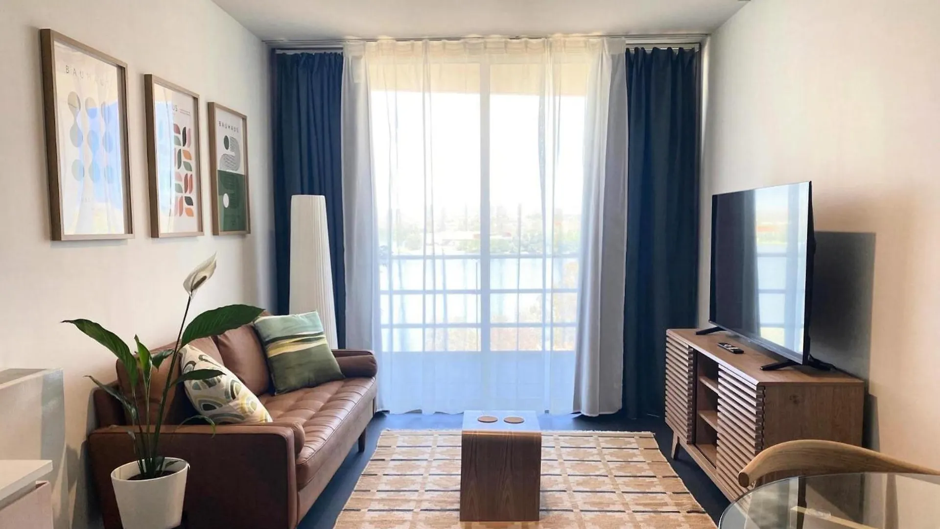 Central Lakeview Apartment Near Anu - Free Parking Canberra 0*,  Australië
